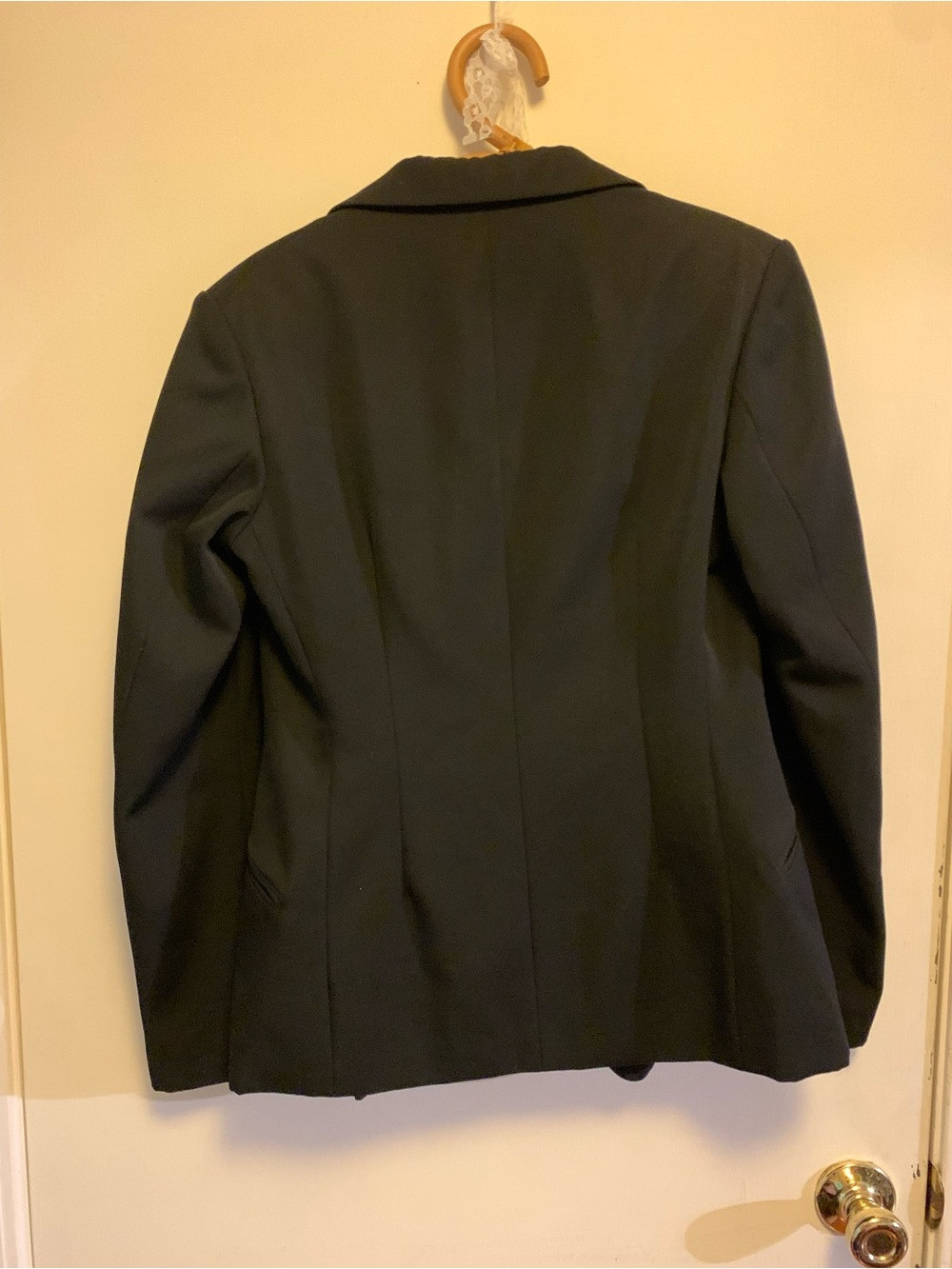 Yohji Yamamoto Black Wool Women’s Three-Button Sport Coat - Picture 7 of 7